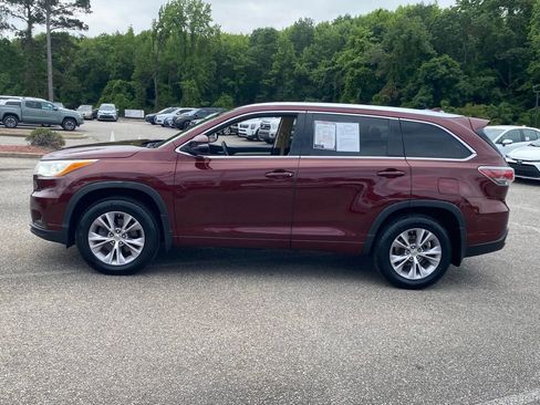 Used 2014 Toyota Highlander XLE AWD/4WD image 4