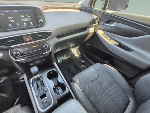 Used 2019 Hyundai Santa Fe SEL FWD image 13