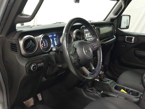 Used 2021 Jeep Wrangler Unlimited Sport image 18