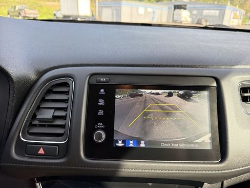 Used 2021 Honda HR-V EX-L image 25