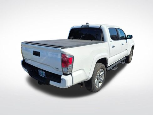 Used 2019 Toyota Tacoma Limited AWD/4WD image 5