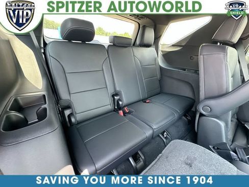 New 2026 Chevrolet Traverse LT w/ LPO, Floor Liner Package AWD/4WD image 28