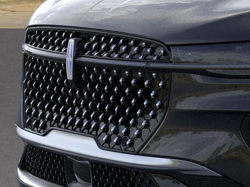 New 2026 Lincoln Nautilus Reserve AWD/4WD image 17