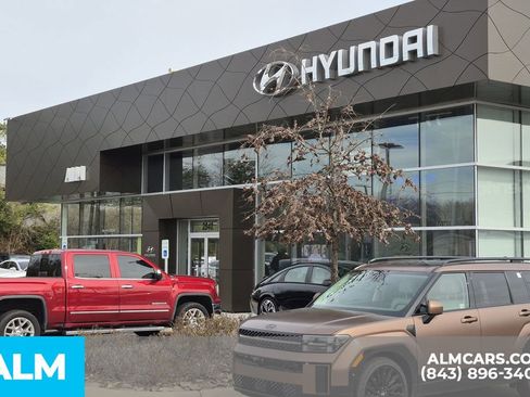 Used 2019 Chevrolet Tahoe LT image 22