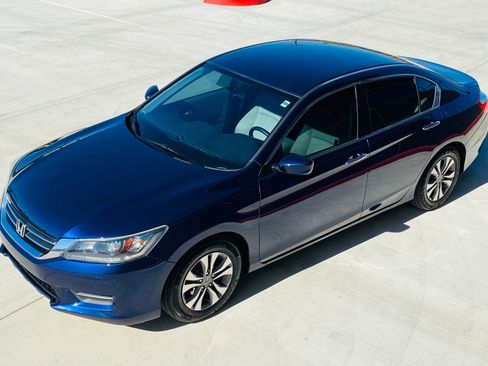 Used 2015 Honda Accord LX image 15