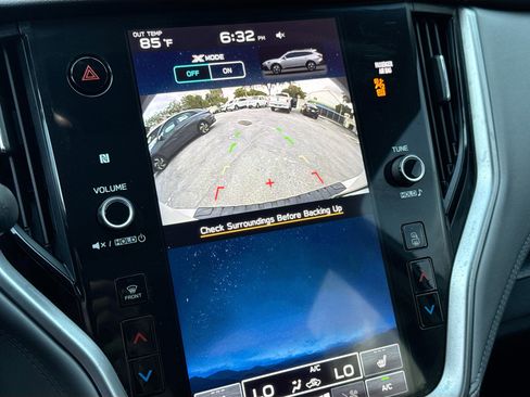 Used 2020 Subaru Outback Premium image 11