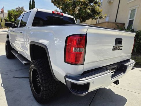 Used 2014 GMC Sierra 1500 SLT w/ All-Terrain Package AWD/4WD image 42