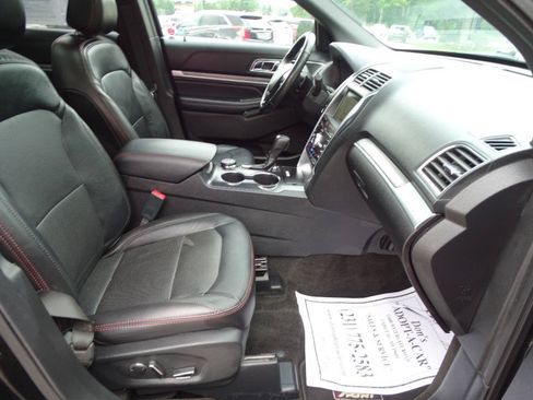 Used 2017 Ford Explorer 4WD Sport 3.5L 6-Cyl Turbo SUV image 54