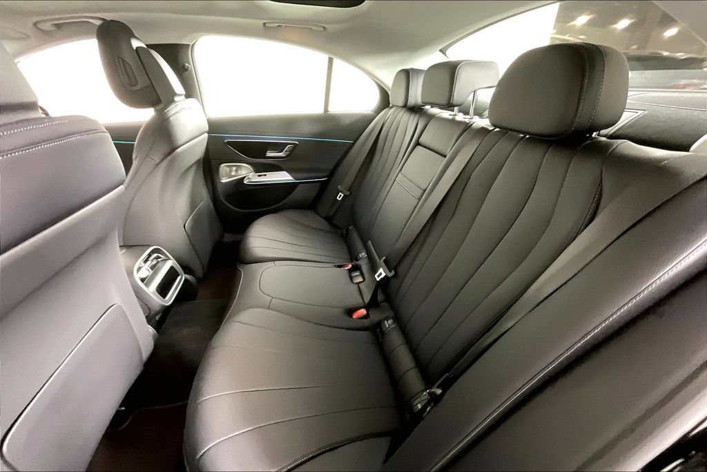 Used 2026 Mercedes-Benz E 350 4MATIC Sedan image 18
