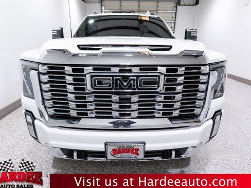 Used 2024 GMC Sierra 2500 Denali w/ Denali Reserve Package image 7