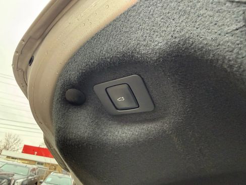 Used 2020 Lincoln MKZ Reserve w/ Elements Package image 38