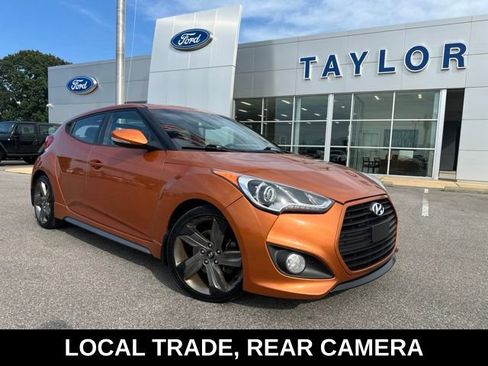 Used 2015 Hyundai Veloster Turbo FWD image 1
