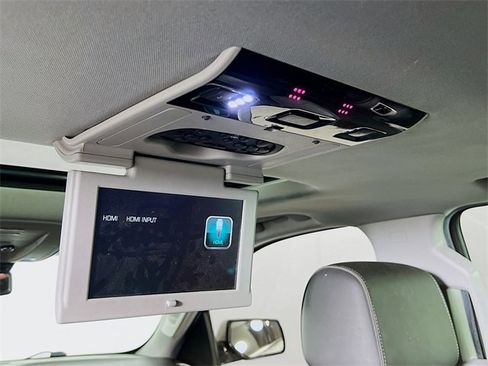 Used 2019 GMC Yukon XL Denali w/ Open Road Package image 27