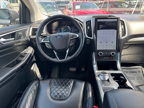 Used 2024 Ford Edge Titanium AWD/4WD image 8