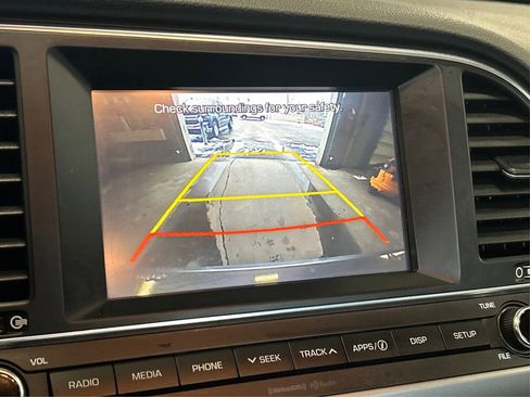 Used 2017 Hyundai Elantra Value Edition image 26