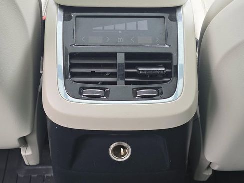 Used 2020 Volvo XC90 T8 Inscription AWD/4WD image 18