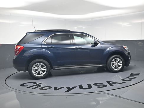 Used 2017 Chevrolet Equinox LT w/ Convenience Package FWD image 10