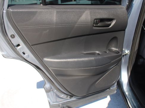 Used 2024 Toyota Corolla Cross AWD Hybrid image 12