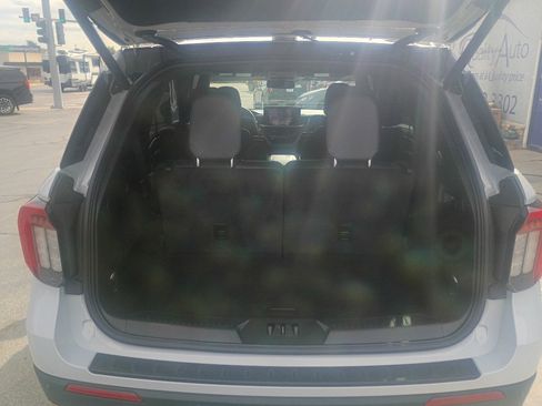 Used 2026 Ford Explorer Tremor w/ Tremor Ultimate Package AWD/4WD image 16