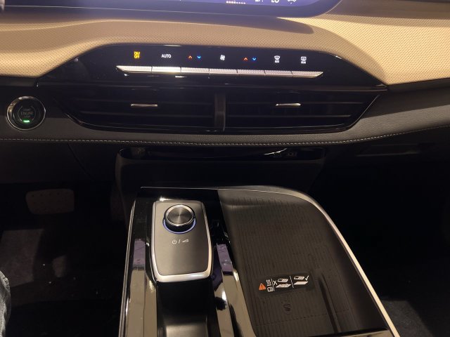 New 2027 Buick Enclave Preferred w/ Power Package FWD image 17