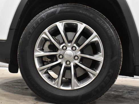 Used 2021 Jeep Cherokee Latitude Lux w/ Sun & Sound Group image 34