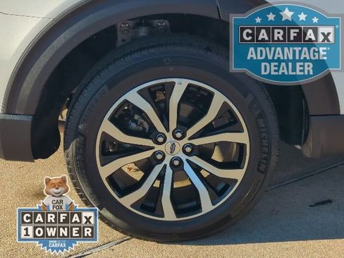 Used 2025 Ford Explorer ST-Line image 3