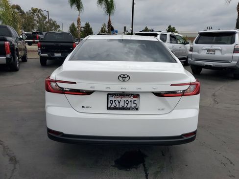 Used 2025 Toyota Camry LE image 4