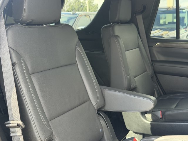 Used 2022 Chevrolet Tahoe LT w/ Luxury Package AWD/4WD image 22