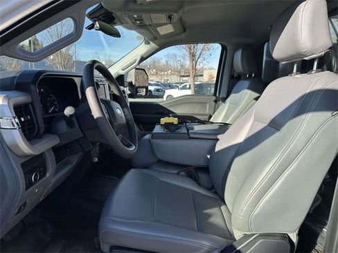 Used 2024 Ford F550 4x4 Regular Cab Super Duty image 19