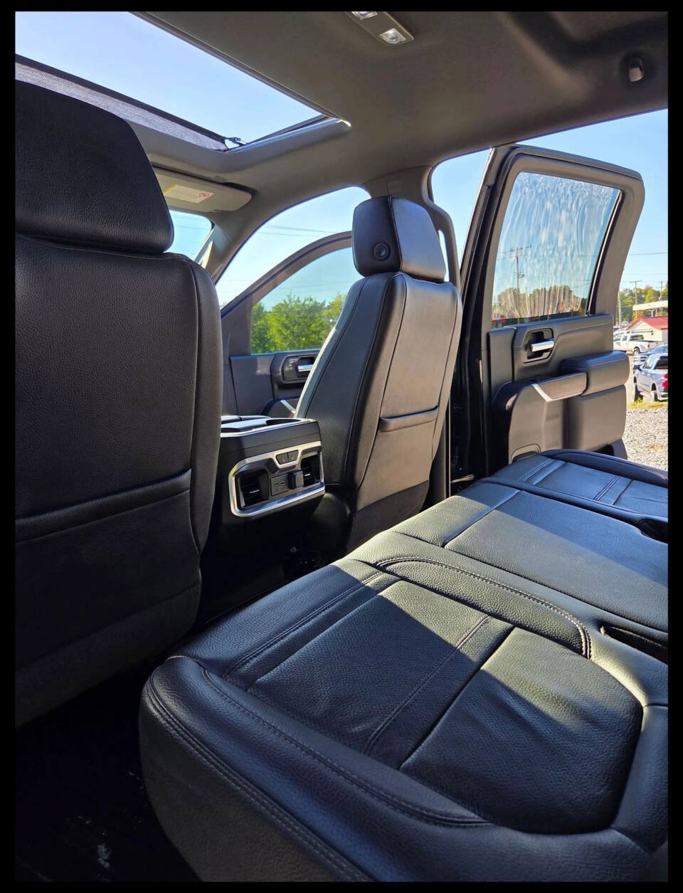 Used 2021 GMC Sierra 3500 Denali w/ Denali Ultimate Package AWD/4WD image 20