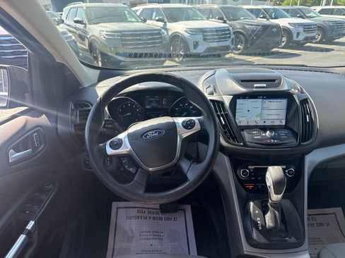 Used 2016 Ford Escape SE w/ Equipment Group 201A FWD image 17