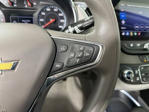 Used 2021 Chevrolet Malibu LT image 16