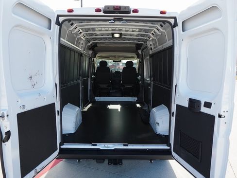 Used 2024 RAM ProMaster 2500 w/ Convenience Group image 5
