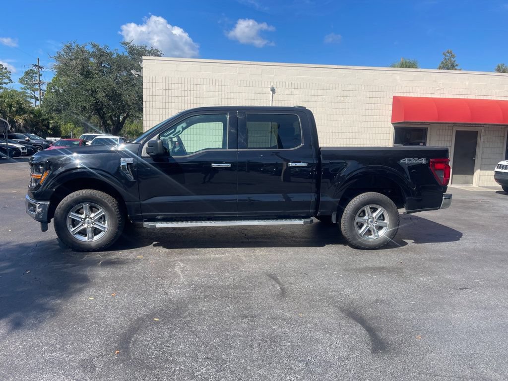 Used 2025 Ford F150 XLT w/ Equipment Group 301A Standard AWD/4WD image 2