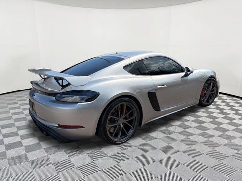 Used 2020 Porsche 718 Cayman GT4 RWD image 9