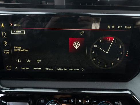 Used 2026 GMC Sierra 2500 AT4 image 23