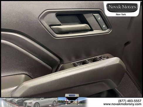 Used 2023 Chevrolet Colorado W/T w/ WT Convenience Package II AWD/4WD image 17