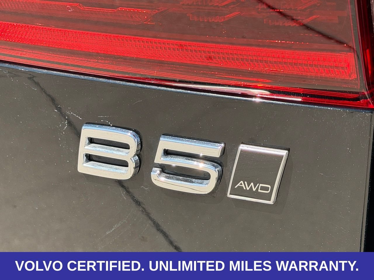 Certified 2026 Volvo XC60 B5 Plus AWD/4WD image 7