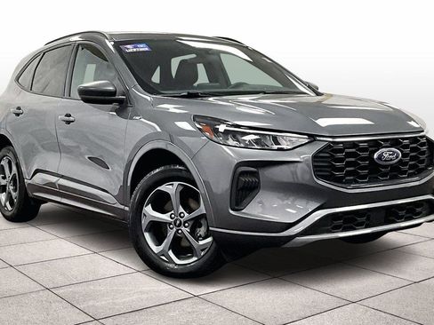 Used 2023 Ford Escape ST-Line image 2