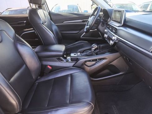 Certified 2022 Kia Telluride LX image 17