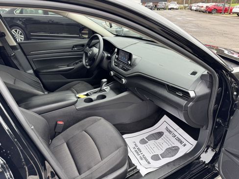 Used 2024 Nissan Altima 2.5 S image 15