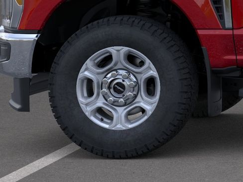 New 2026 Ford F250 XLT w/ FX4 Off-Road Package AWD/4WD image 41