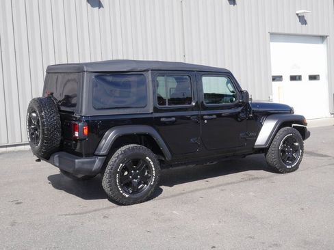 Used 2022 Jeep Wrangler Unlimited Sport w/ Cold Weather Group image 10