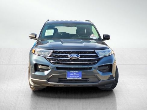 Certified 2023 Ford Explorer XLT image 2
