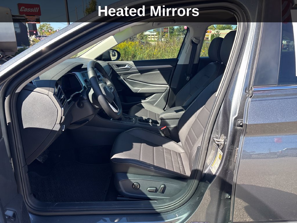 Used 2024 Volkswagen Jetta SE w/ Panoramic Sunroof Package FWD image 12