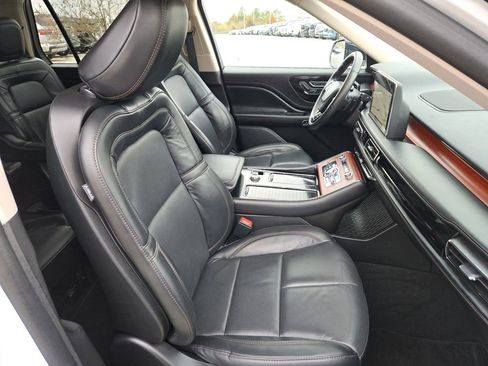 Used 2024 Lincoln Aviator Reserve AWD/4WD image 27