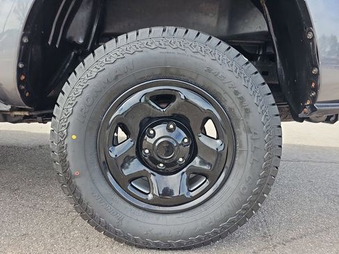 Used 2022 Toyota Tacoma SR AWD/4WD image 35