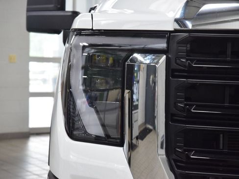 Used 2026 GMC Sierra 3500 Pro w/ Convenience Package AWD/4WD image 6