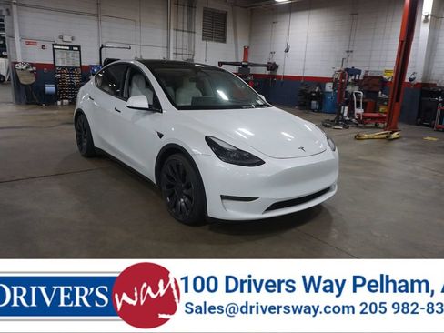Used 2024 Tesla Model Y Performance AWD/4WD image 1