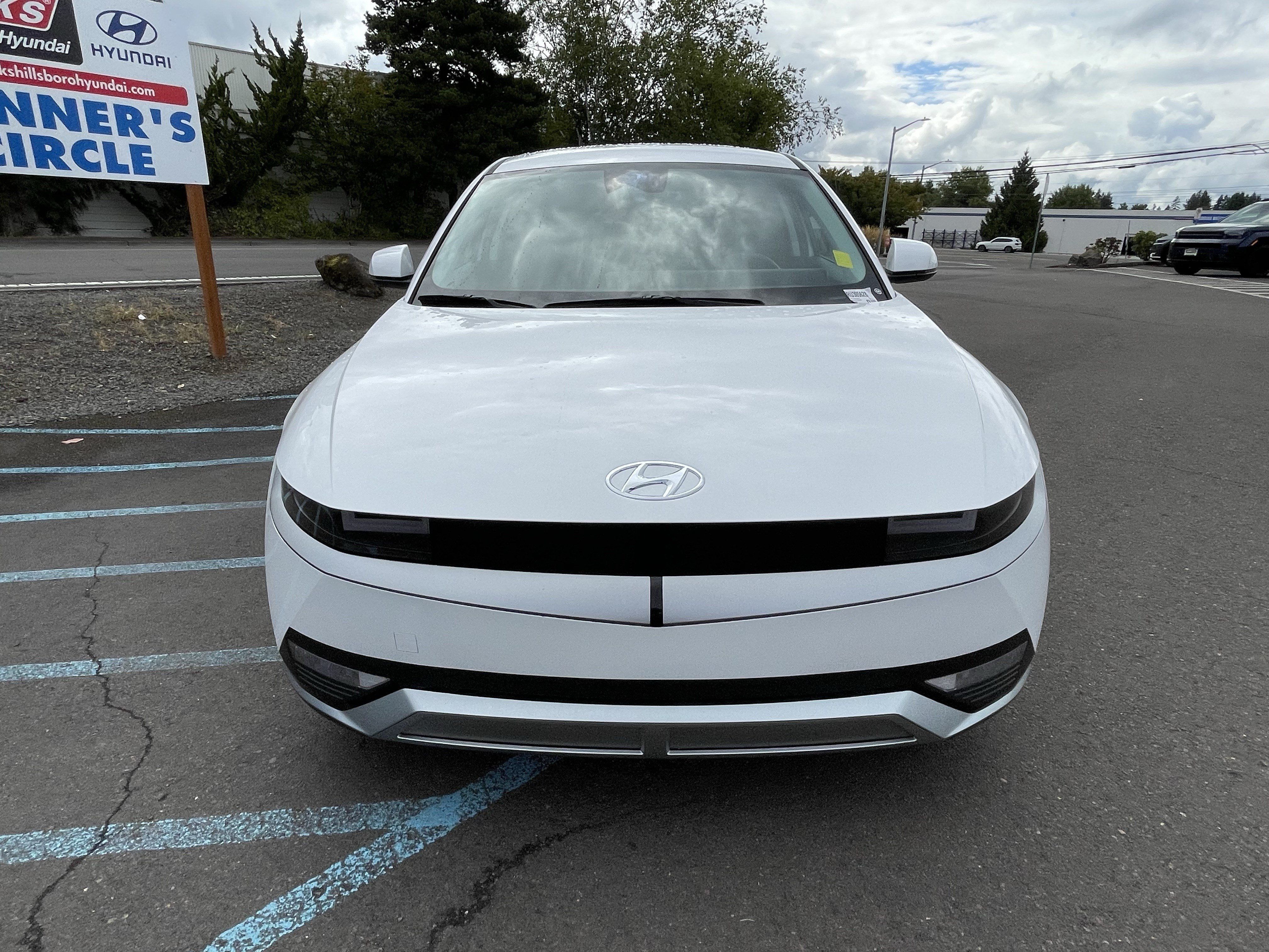 Certified 2024 Hyundai Ioniq 5 SE AWD/4WD image 8
